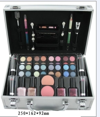 Metal Handle Waterproof Professional Cosmetic Case , Aluminum Cosmetic Display Case